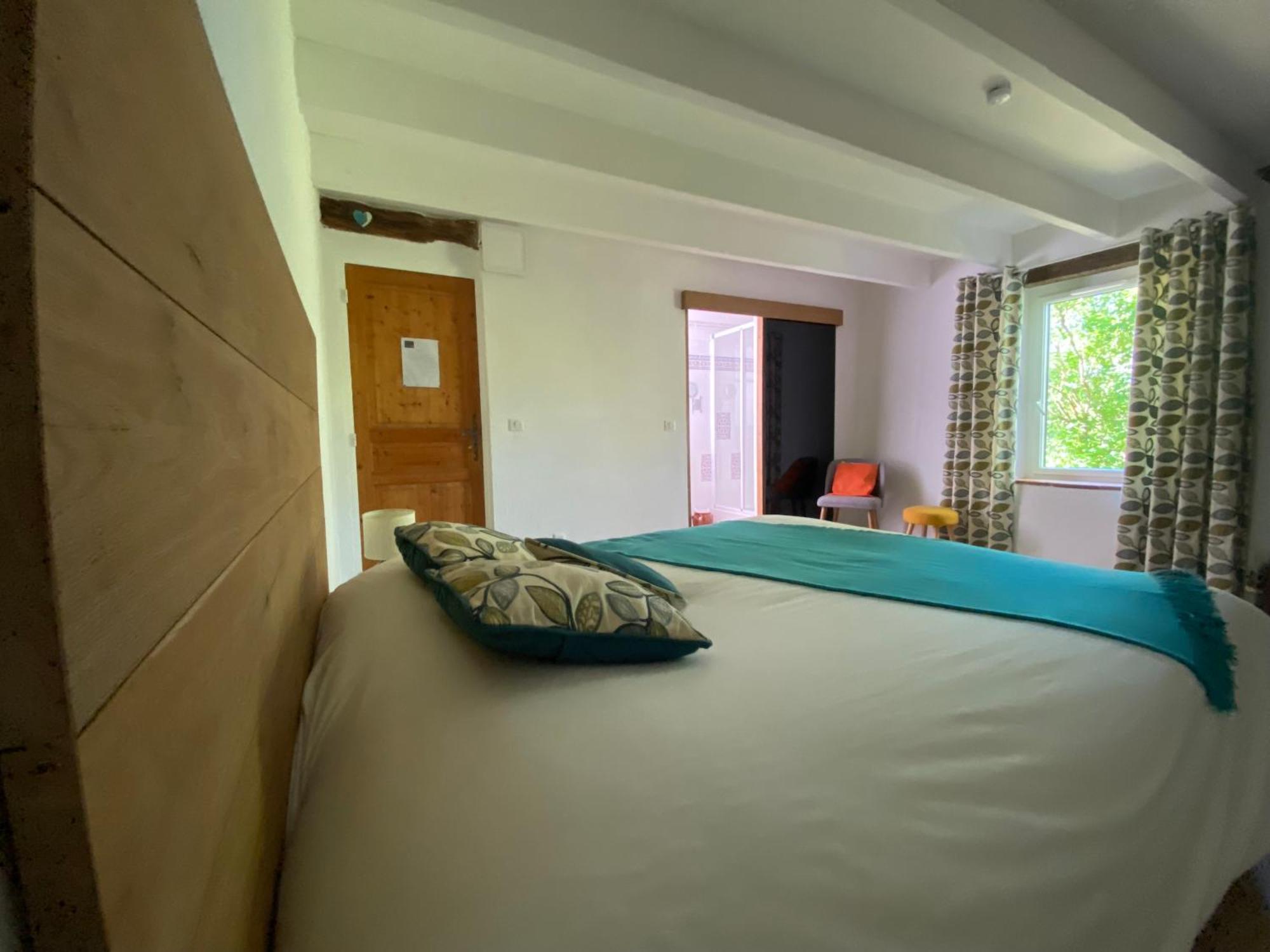 Le Clos Pastel Chambres D'Hotes & Gite Virac Екстериор снимка