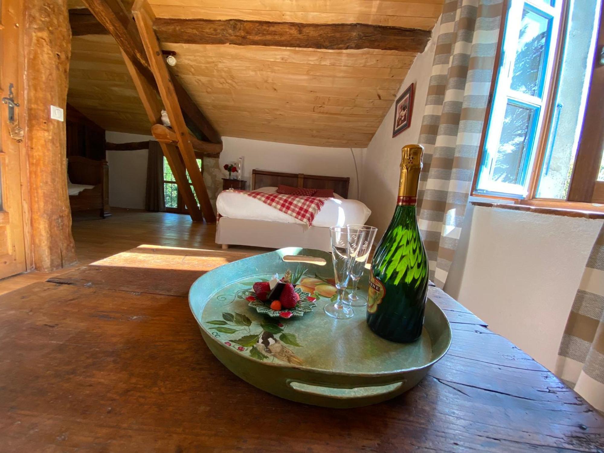 Le Clos Pastel Chambres D'Hotes & Gite Virac Екстериор снимка